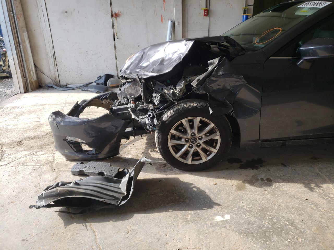 Photo 9 from auction – 2016 MAZDA 3 SPORT with VIN 3MZBM1U7XGM265281