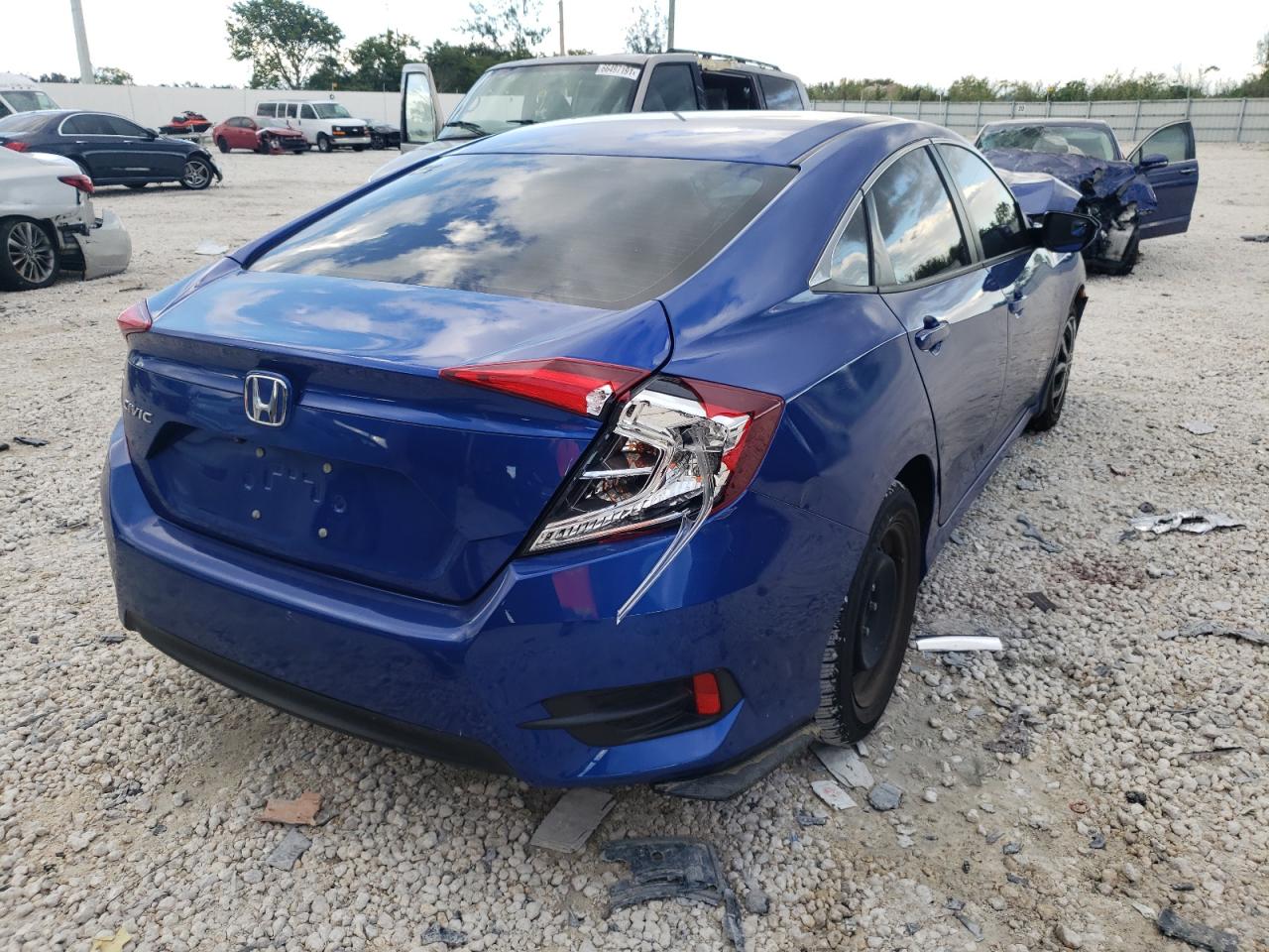 Photo 4 from auction – 2016 HONDA CIVIC LX with VIN 19XFC2F57GE046927