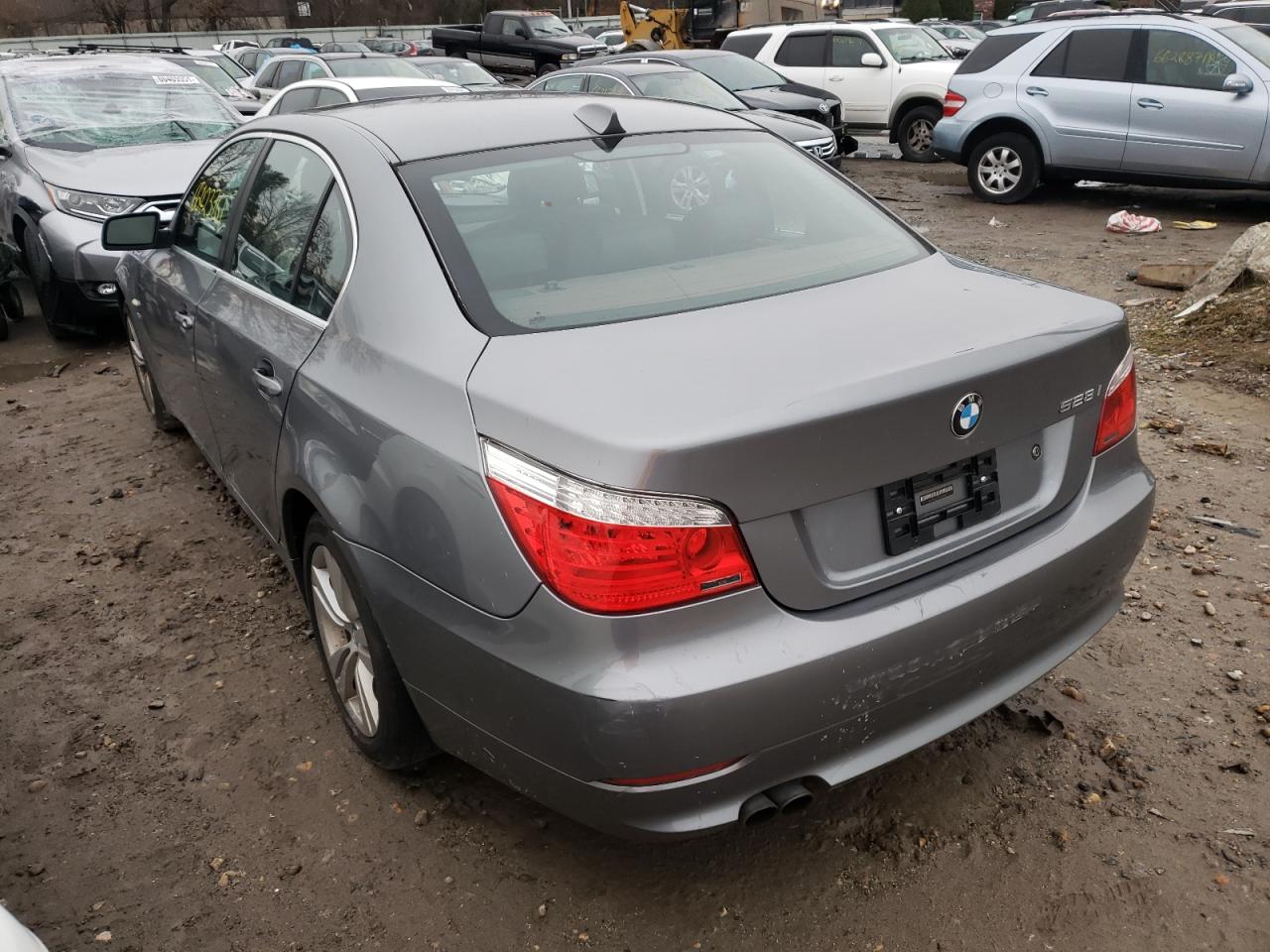 Photo 3 from auction – 2010 BMW 528 XI with VIN WBANV1C53AC158642