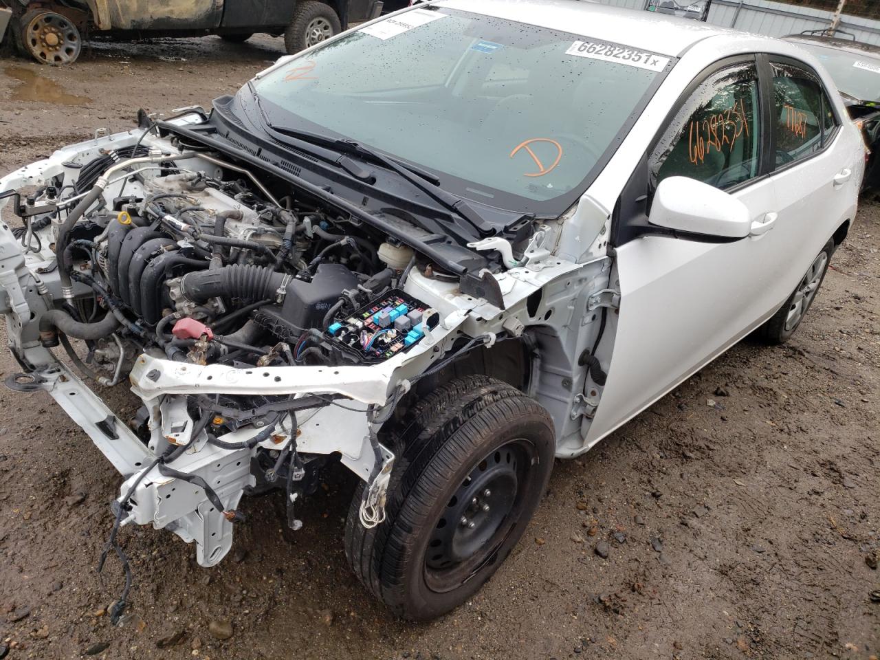 Photo 2 from auction – 2016 TOYOTA COROLLA with VIN 2T1BURHE1GC646729