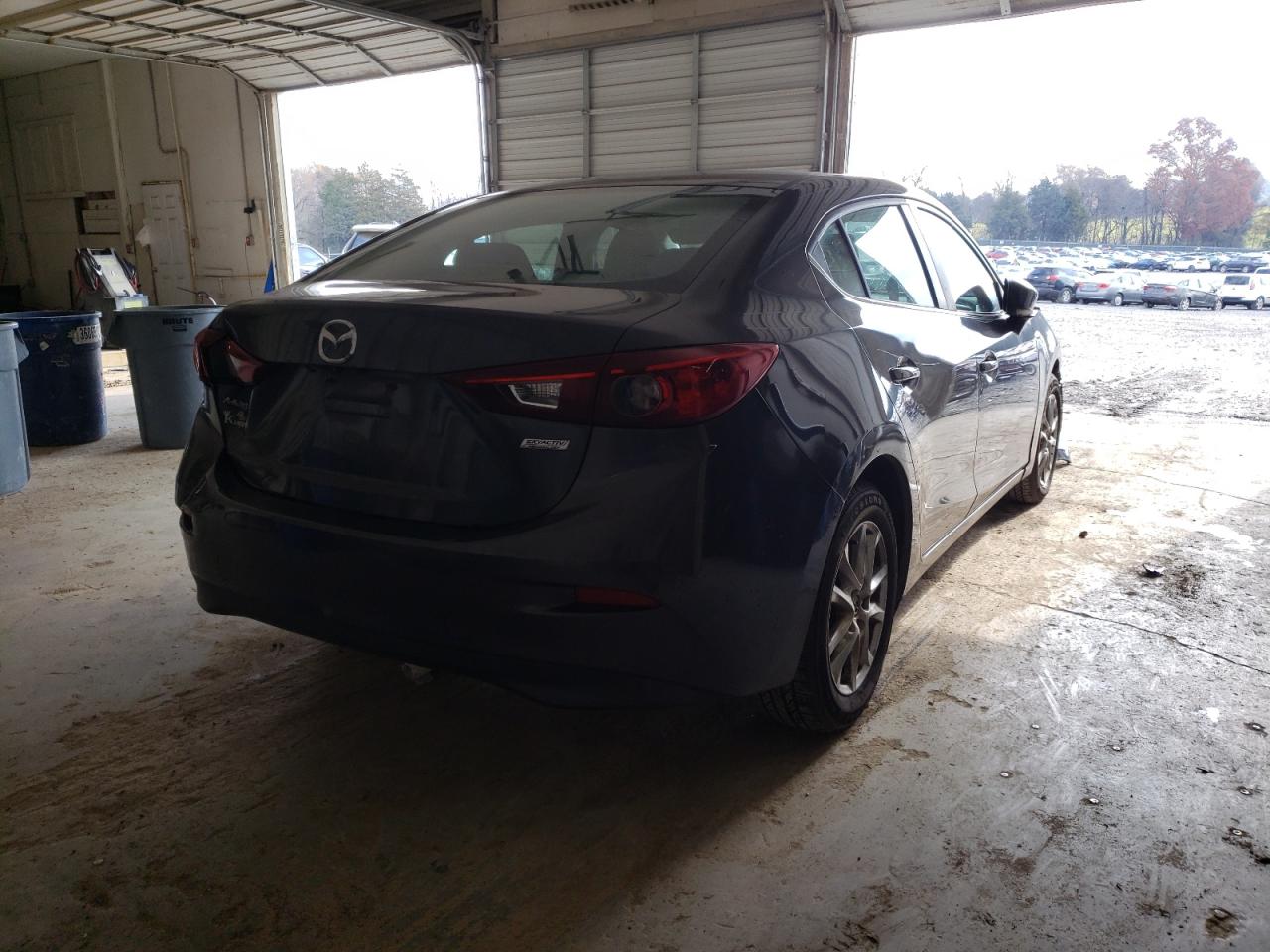 Photo 4 from auction – 2016 MAZDA 3 SPORT with VIN 3MZBM1U7XGM265281
