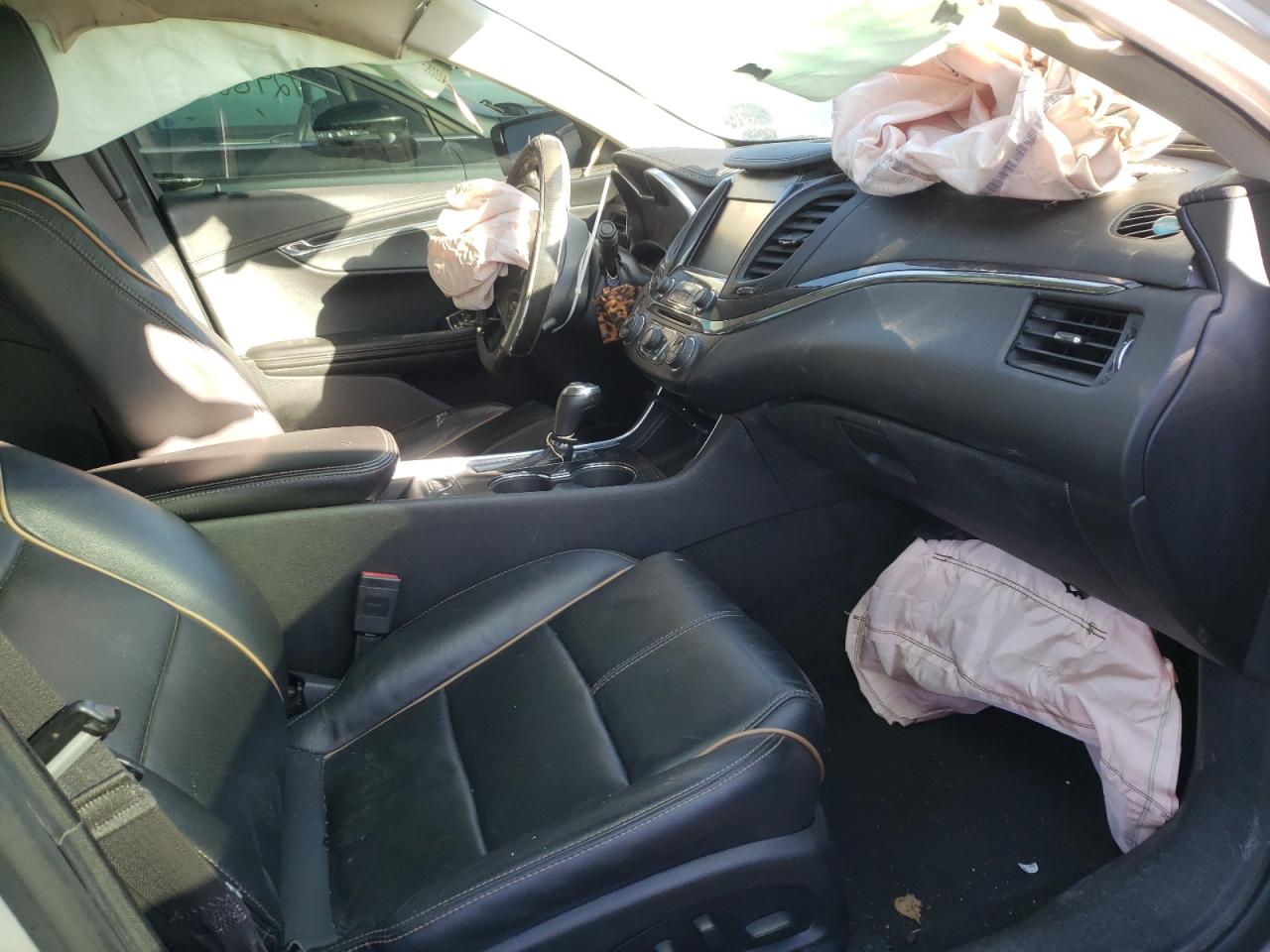 Photo 5 from auction – 2016 CHEVROLET IMPALA LTZ with VIN 1G1135SA6GU100095