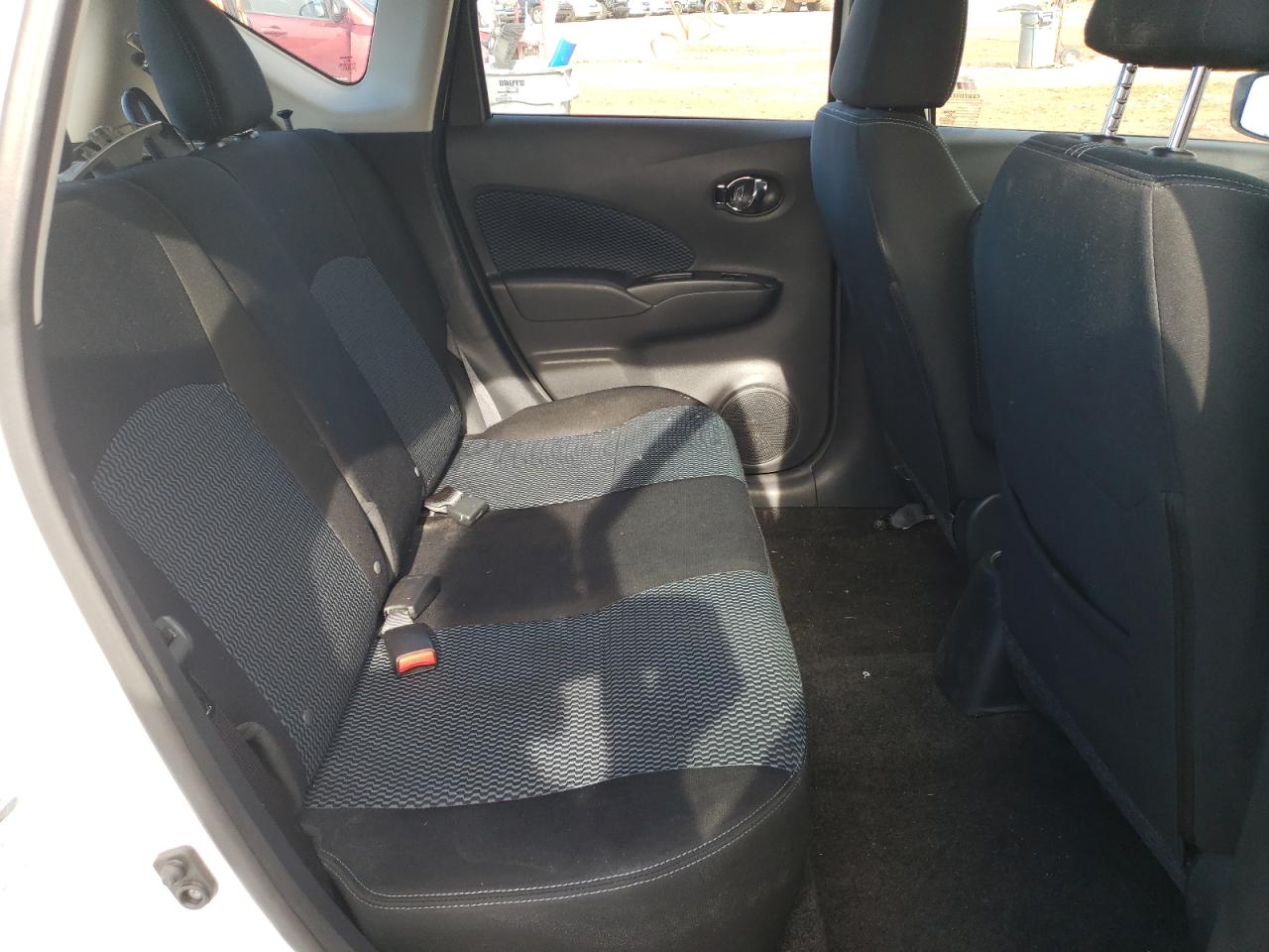 Photo 6 from auction – 2016 NISSAN VERSA NOTE with VIN 3N1CE2CP5GL408738