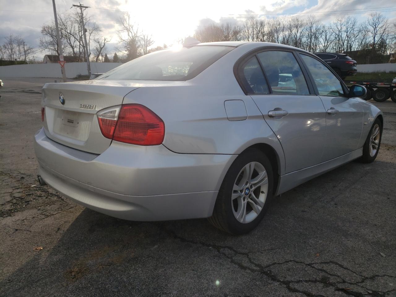 Photo 4 from auction – 2008 BMW 328 I with VIN WBAVA33508P142635