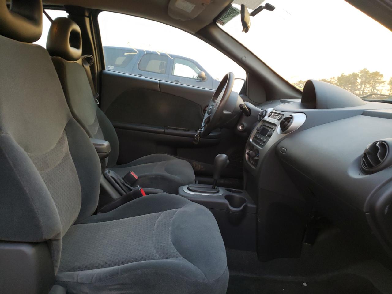 Photo 5 from auction – 2004 SATURN ION LEVEL with VIN 1G8AW12F24Z124860