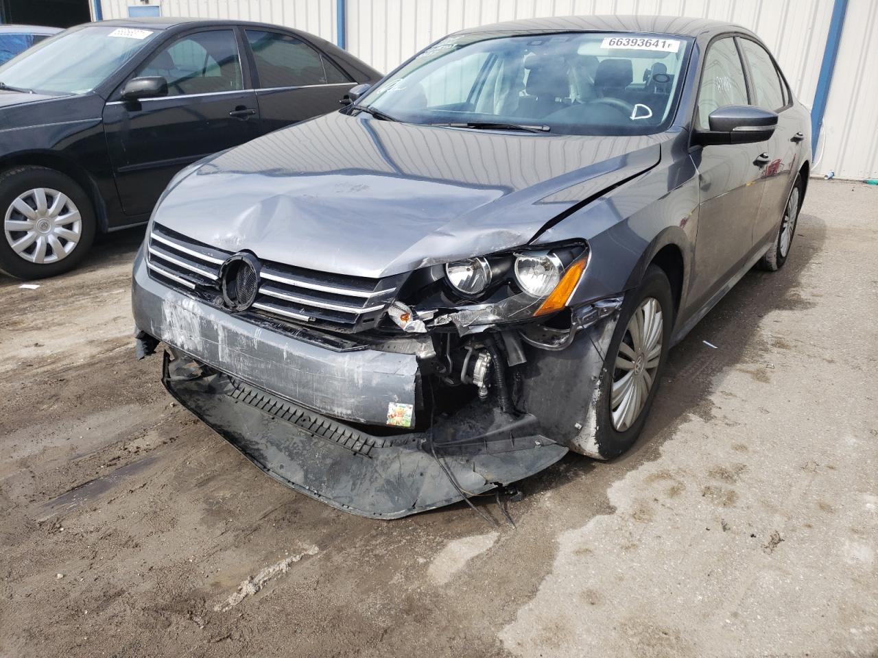 Photo 9 from auction – 2015 VOLKSWAGEN PASSAT S with VIN 1VWAT7A38FC047620