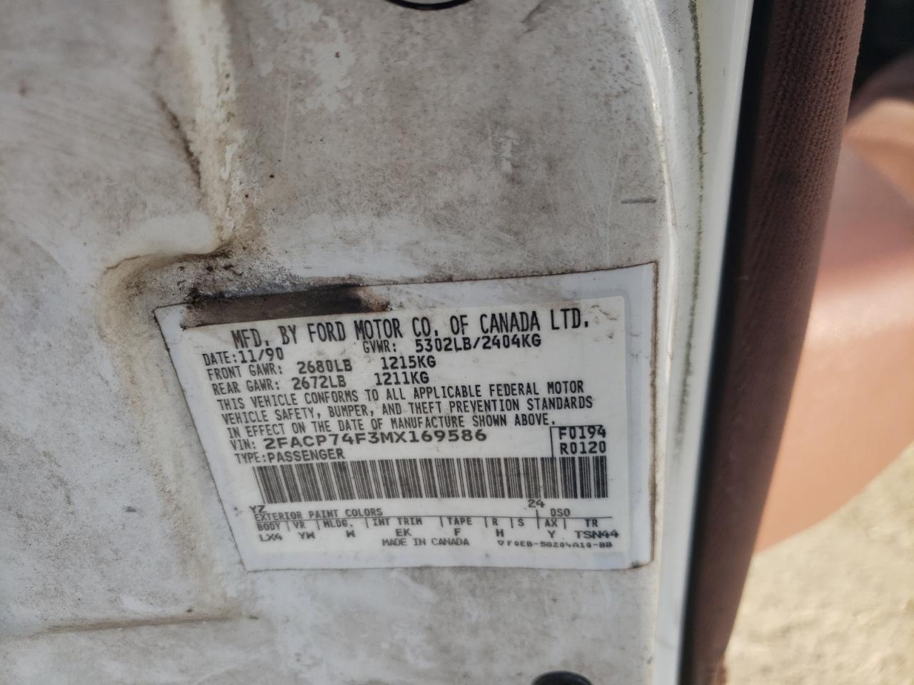 Photo 10 from auction – 1991 FORD CROWN VICT with VIN 2FACP74F3MX169586