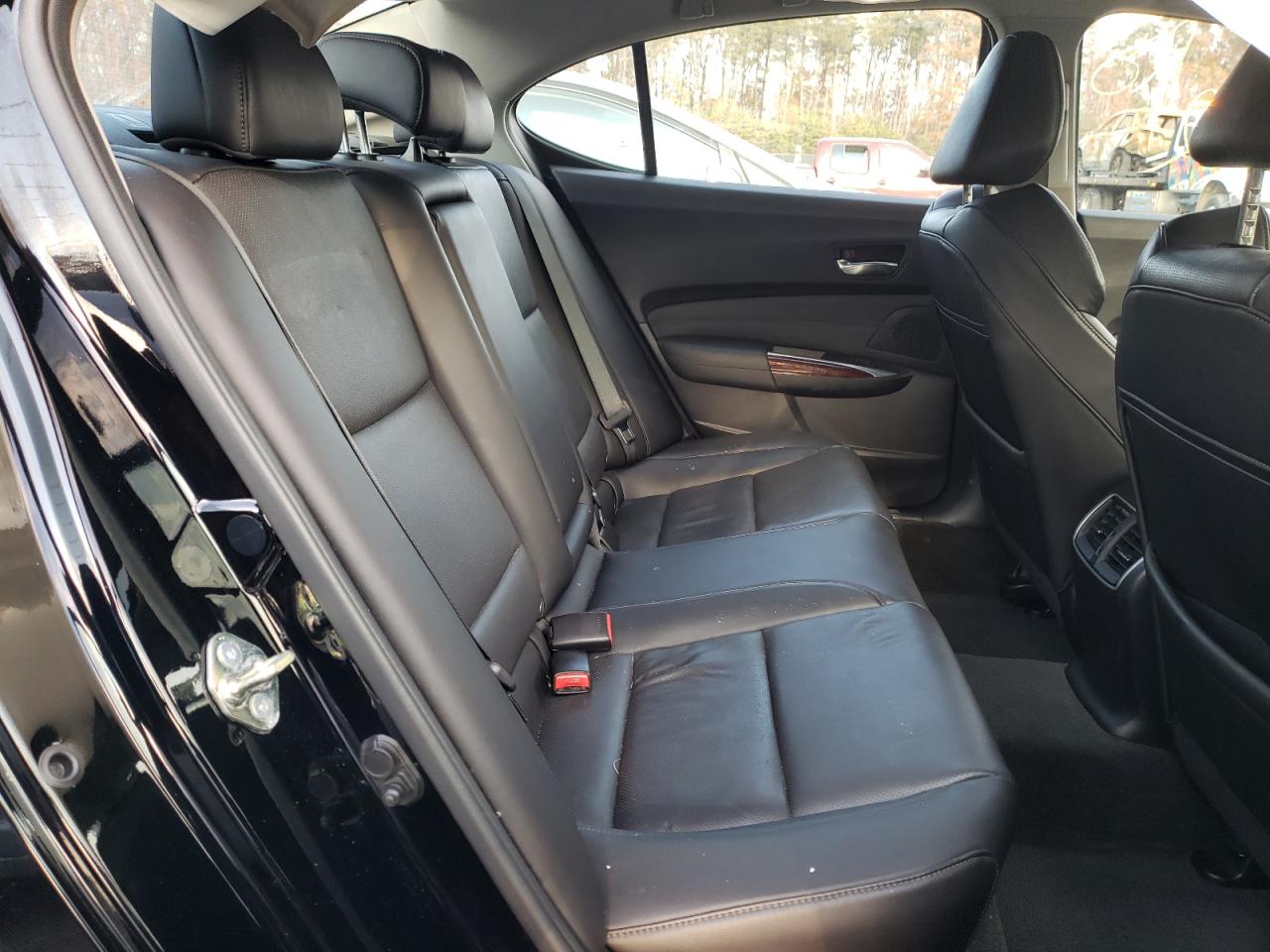 Photo 6 from auction – 2017 ACURA TLX TECH with VIN 19UUB2F57HA006427