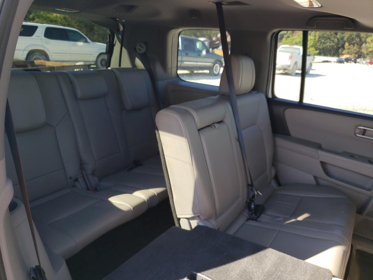 Photo 6 from auction – 2015 HONDA PILOT EXL with VIN 5FNYF3H59FB011785