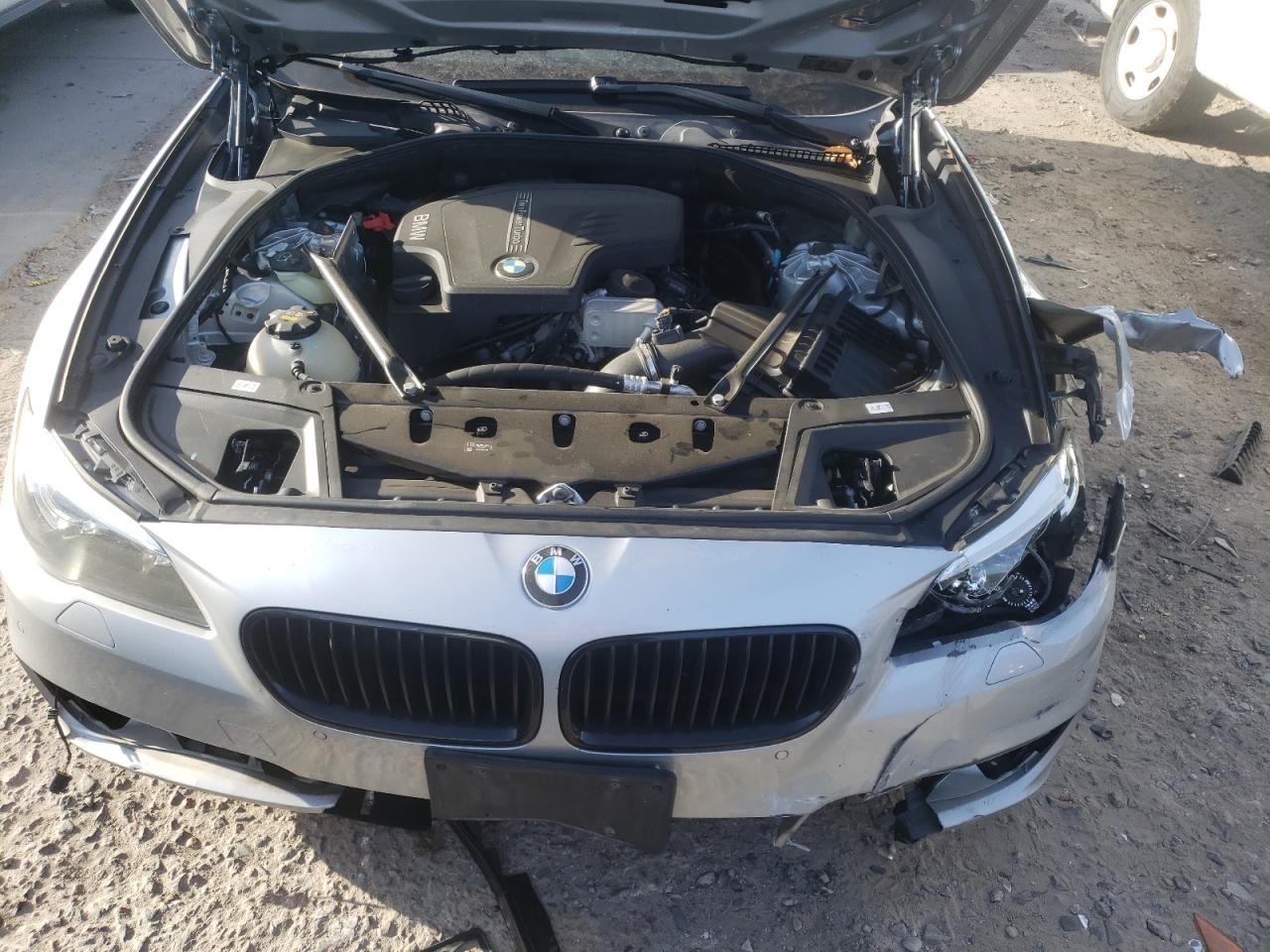 Photo 7 from auction – 2016 BMW 528 XI with VIN WBA5A7C5XGG642680