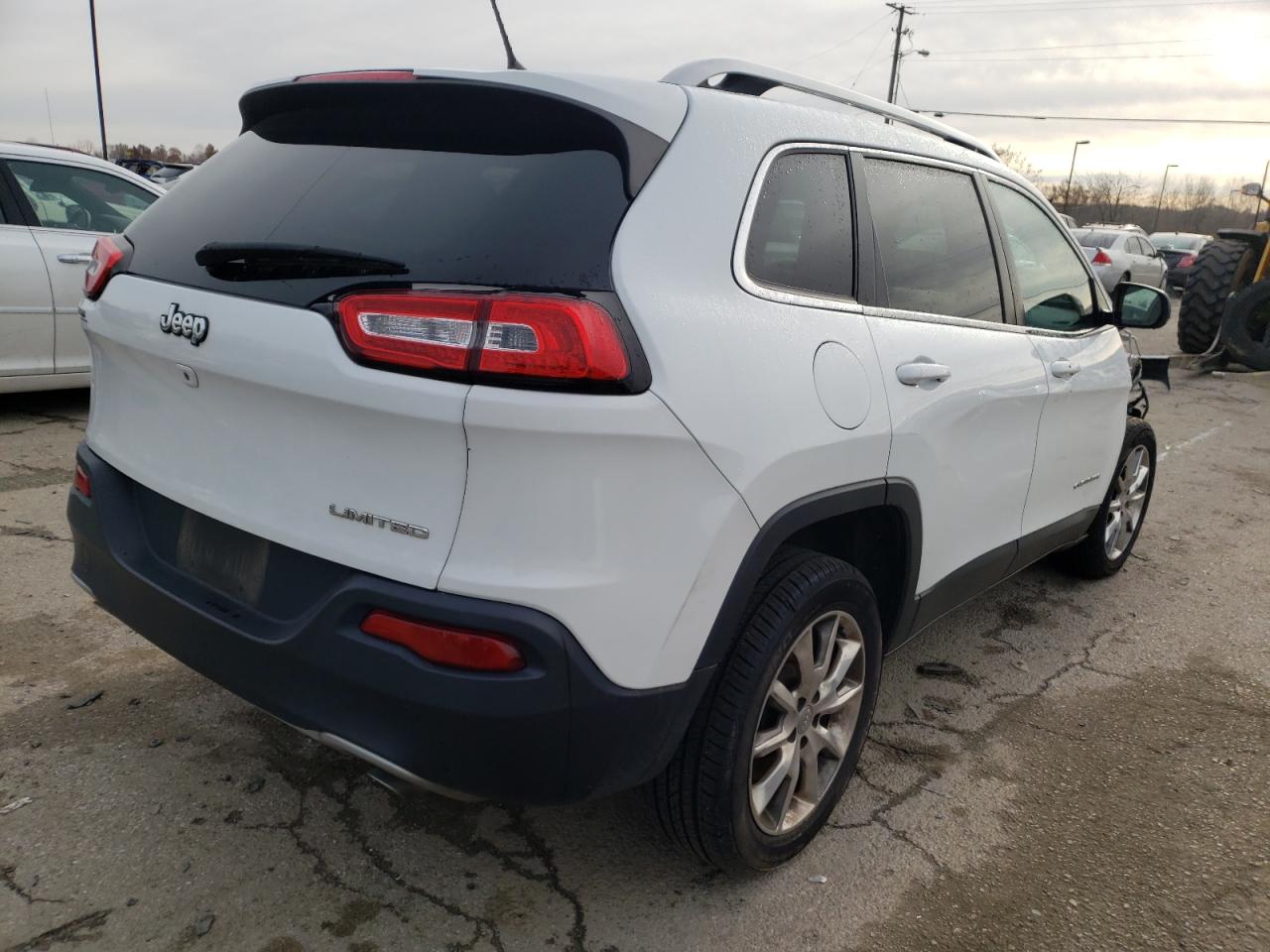 Photo 4 from auction – 2014 JEEP CHEROKEE L with VIN 1C4PJLDS8EW104040
