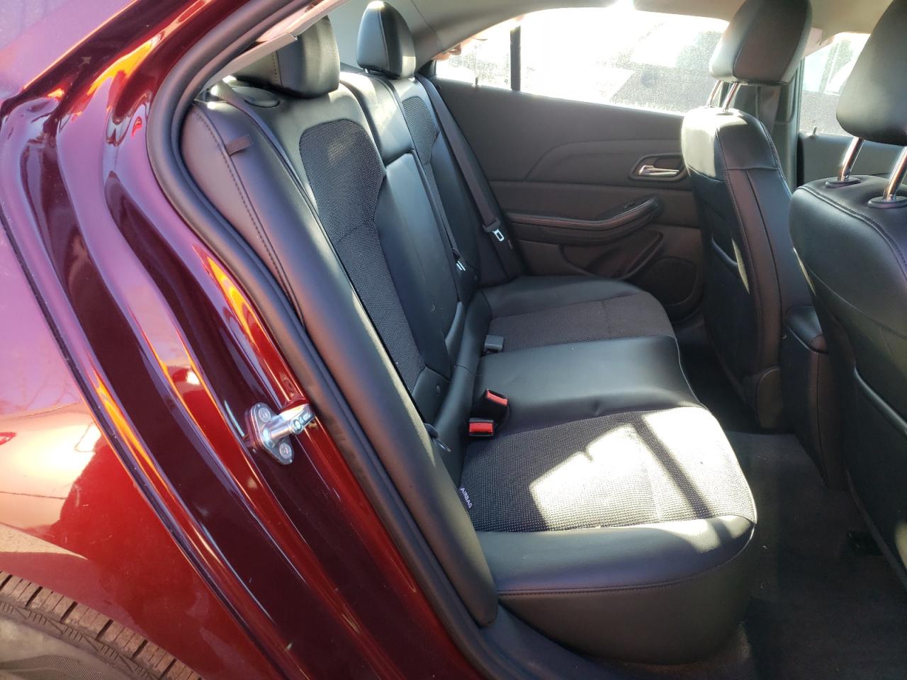 Photo 6 from auction – 2015 CHEVROLET MALIBU 1LT with VIN 1G11C5SL5FF322020