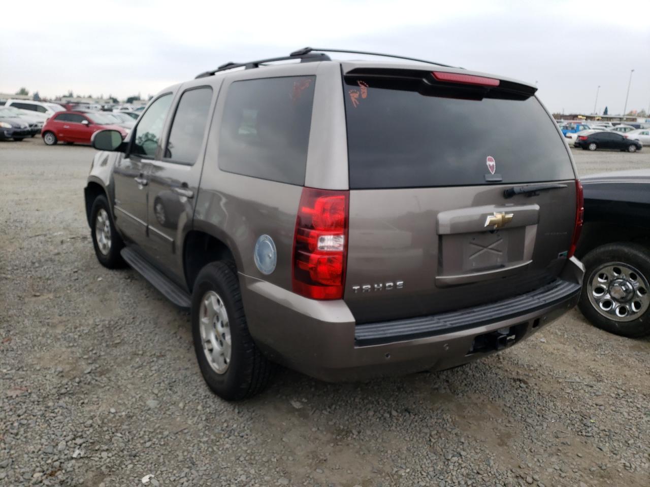 Photo 3 from auction – 2011 CHEVROLET TAHOE C150 with VIN 1GNSCAE02BR128096