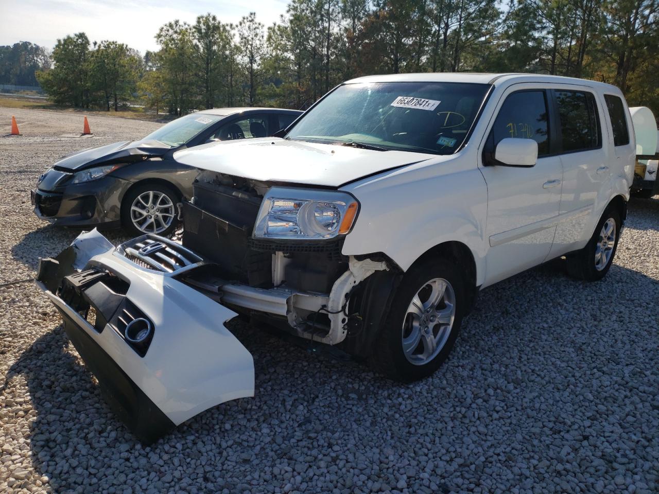 Photo 2 from auction – 2015 HONDA PILOT EXL with VIN 5FNYF3H59FB011785