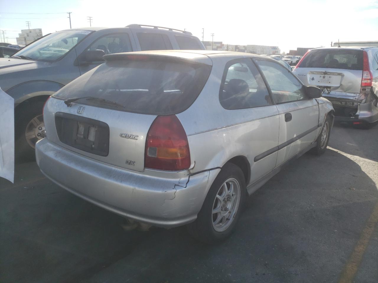 Photo 4 from auction – 2000 HONDA CIVIC DX with VIN 2HGEJ6440YH112714