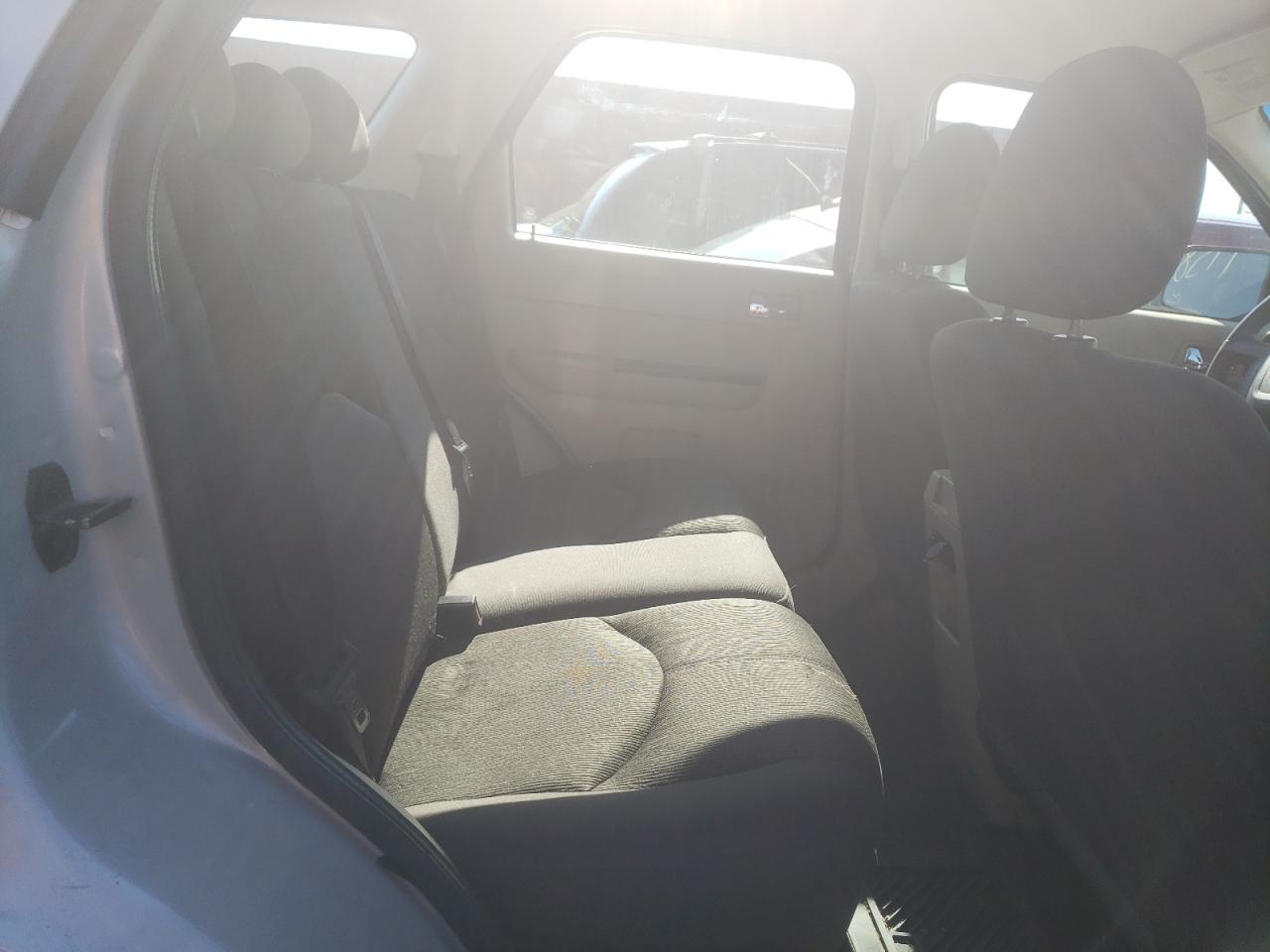 Photo 6 from auction – 2008 MAZDA TRIBUTE I with VIN 4F2CZ02Z28KM31356
