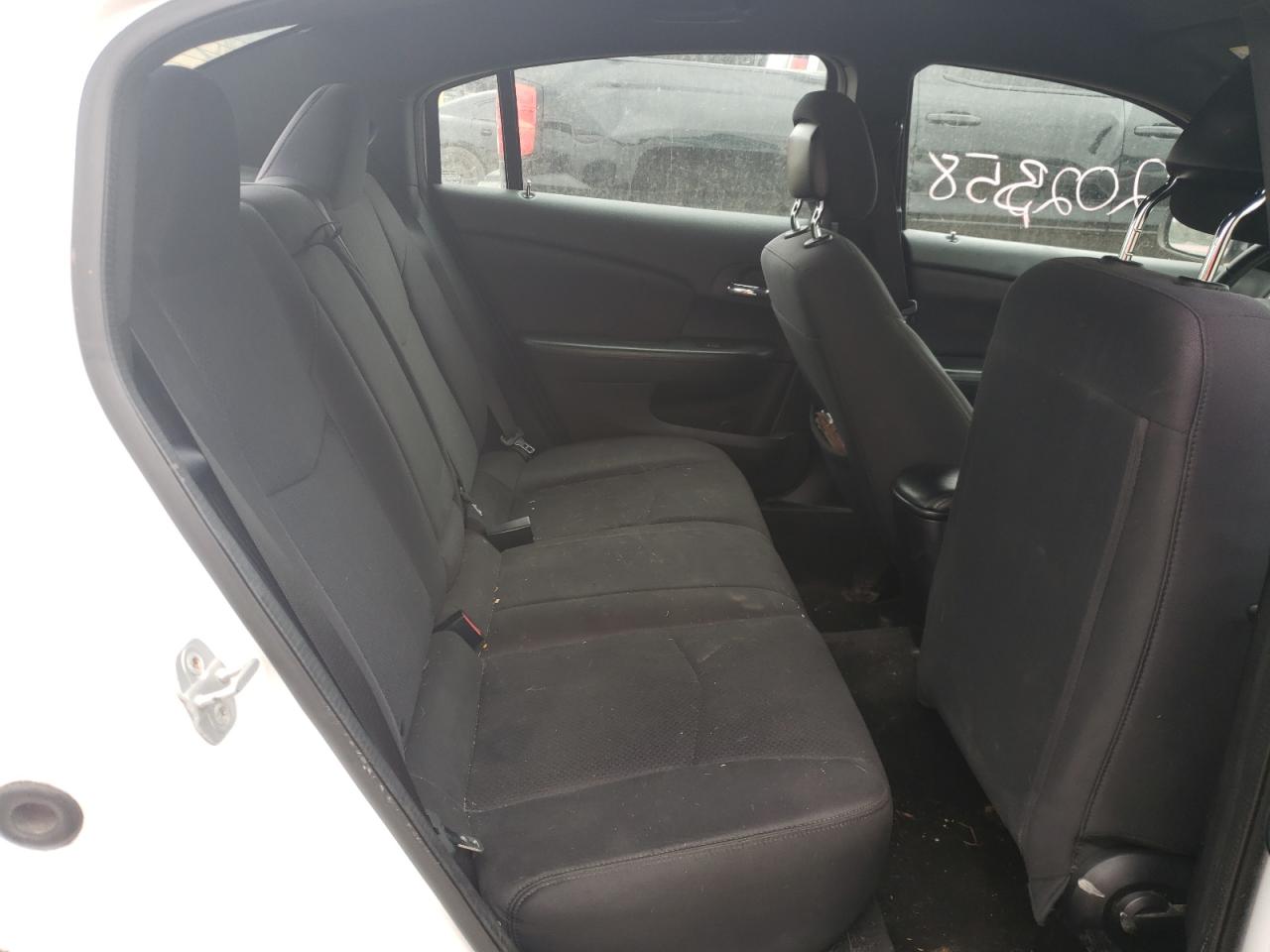 Photo 6 from auction – 2013 CHRYSLER 200 TOURIN with VIN 1C3CCBBG0DN678108