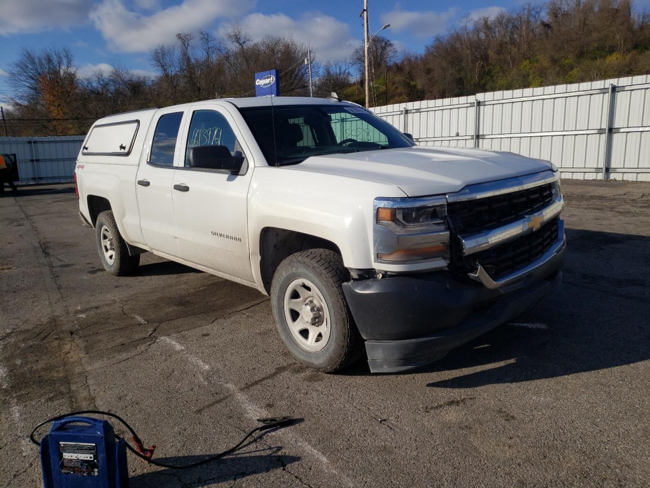 CHEVROLET SILVERADO 2018 with VIN 1GCVKNEH2JZ162267 - Photo from auction