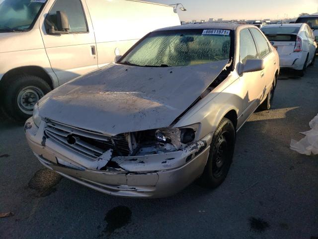 Photo 2 from auction – 1998 TOYOTA CAMRY CE with VIN JT2BF22KXW0130788