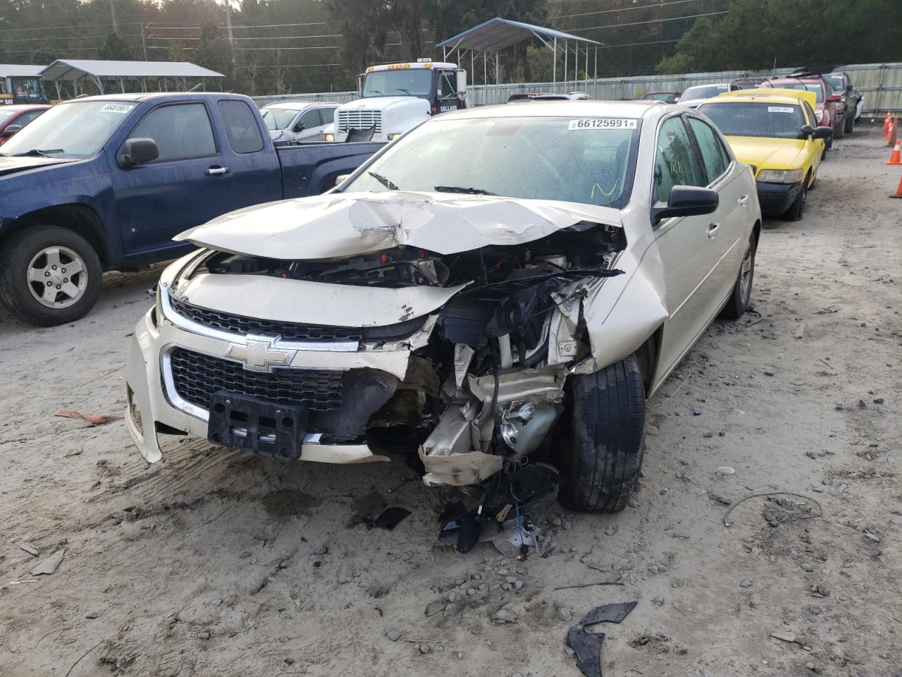 Photo 9 from auction – 2014 CHEVROLET MALIBU LS with VIN 1G11B5SL5EF240659