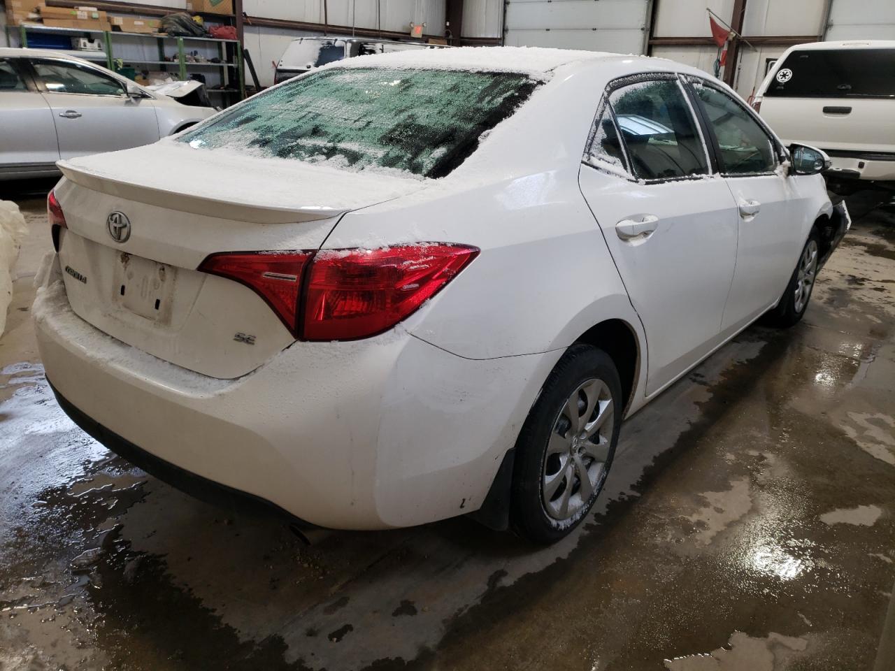 Photo 4 from auction – 2017 TOYOTA COROLLA L with VIN 2T1BURHE2HC793479