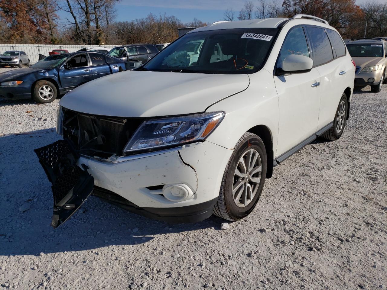 Photo 2 from auction – 2015 NISSAN PATHFINDER with VIN 5N1AR2MN8FC687646