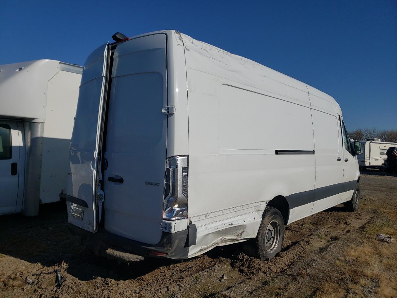 Photo 4 from auction – 2020 FREIGHTLINER SPRINTER 3 with VIN W2Y5EDHY4LT041063