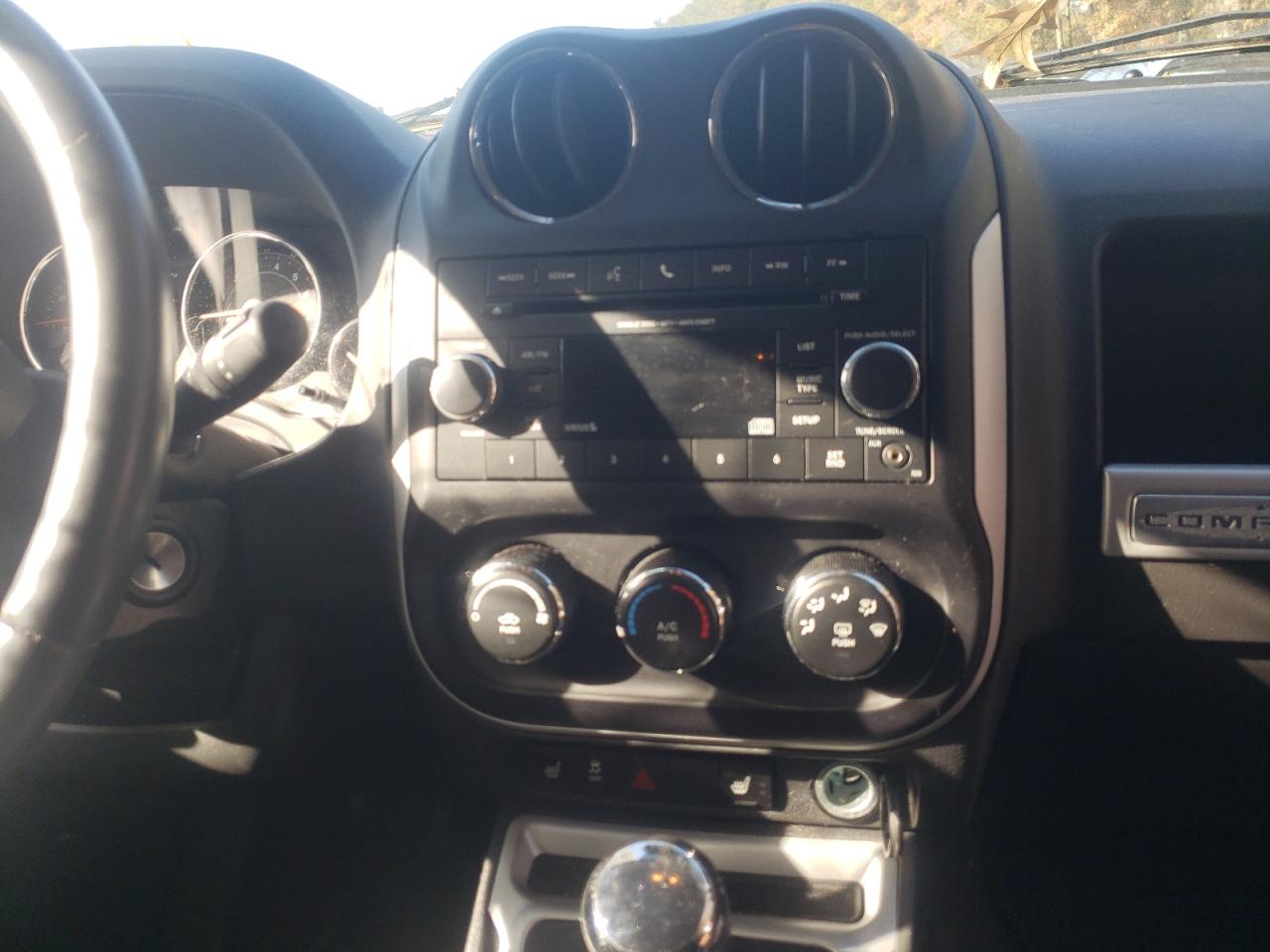 Photo 9 from auction – 2016 JEEP COMPASS LA with VIN 1C4NJDEB1GD808803