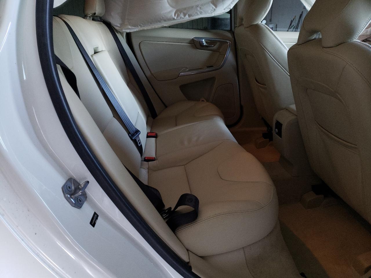 Photo 6 from auction – 2016 VOLVO XC60 T5 PR with VIN YV440MDK6G2822155