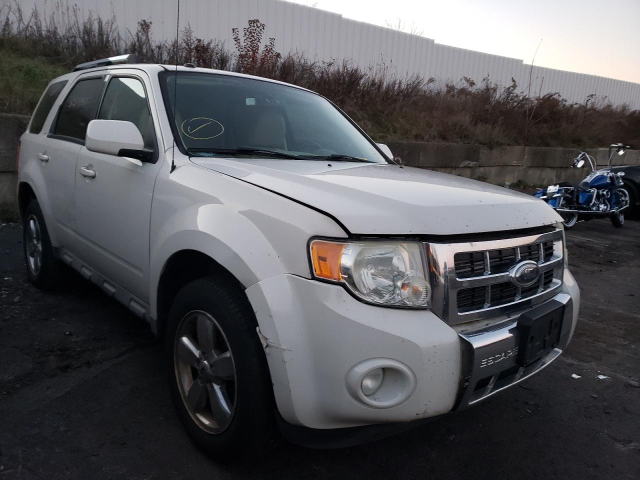 FORD ESCAPE LIM 2009 with VIN 1FMCU94G59KC34838 - Photo from auction