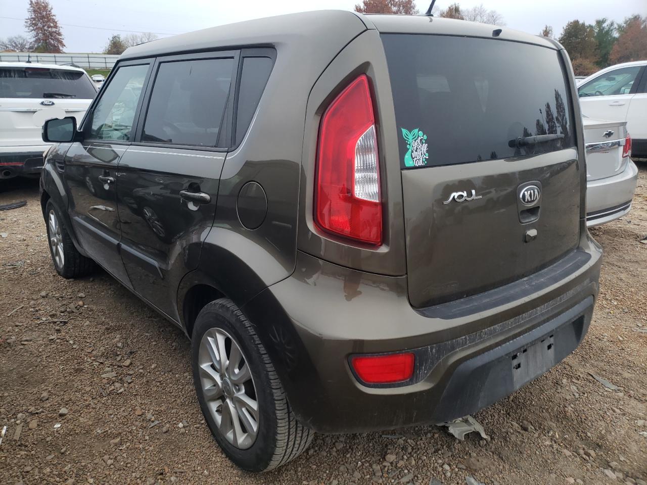 Photo 3 from auction – 2013 KIA SOUL + with VIN KNDJT2A69D7516980
