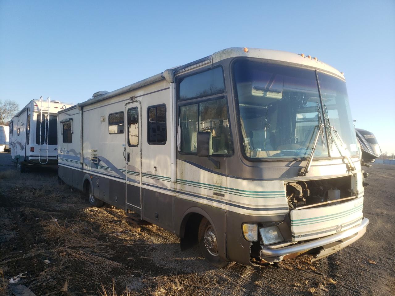 Photo 1 from auction – 1996 FORD F530 SUPER with VIN 3FCMF53GXTJA02105