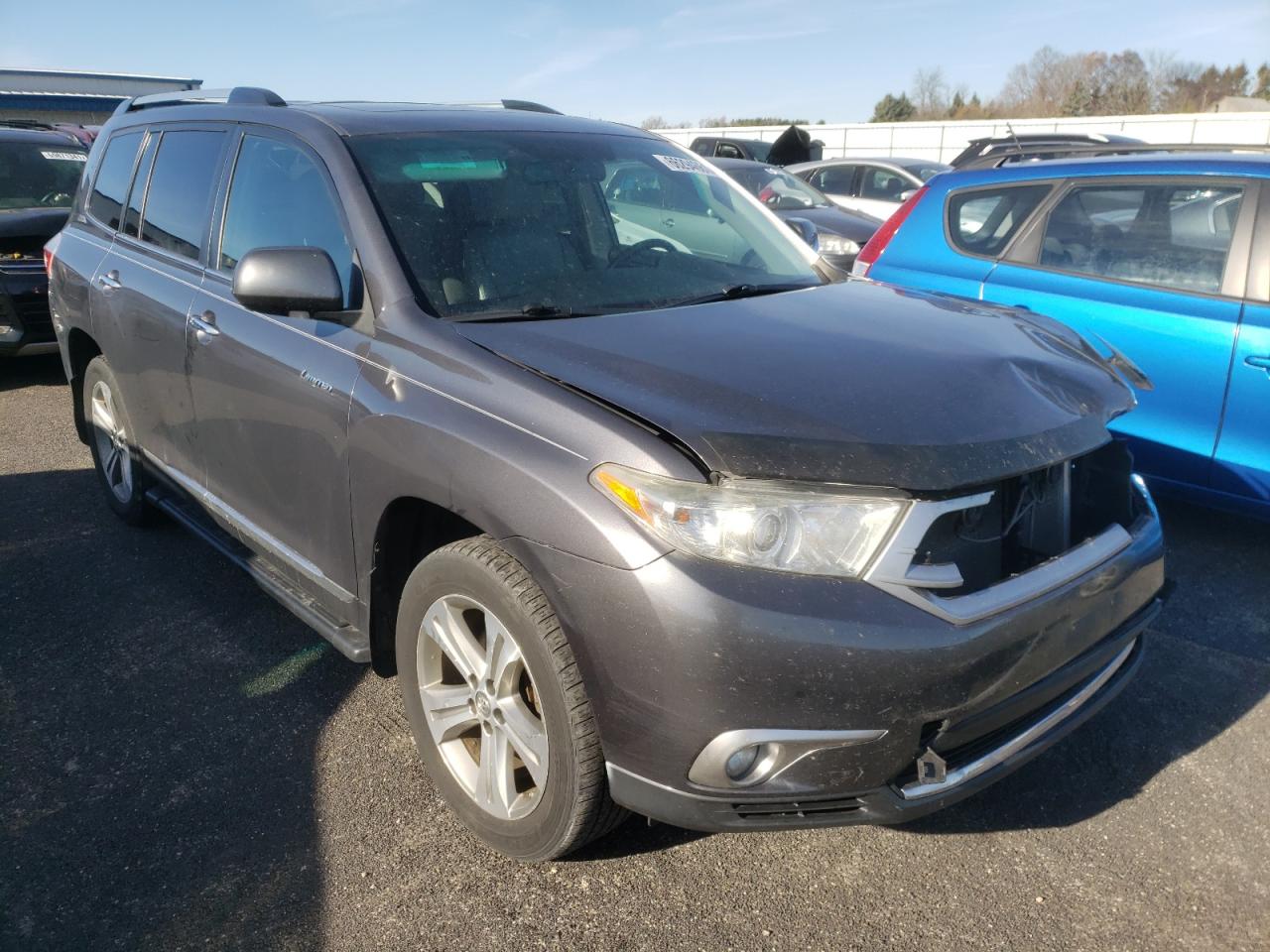 TOYOTA HIGHLANDER 2011 with VIN 5TDDK3EH2BS076931 - Photo from auction