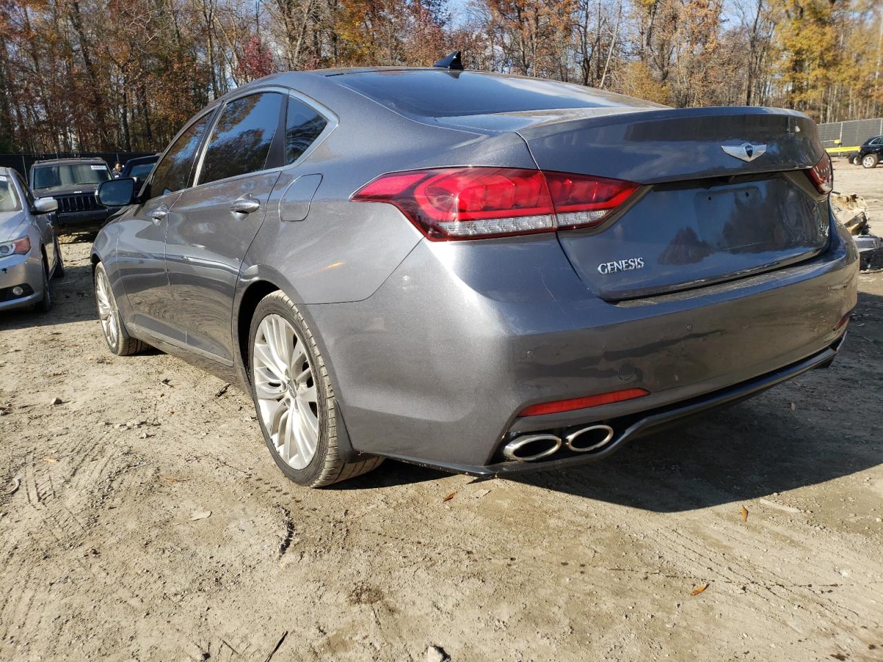 Photo 3 from auction – 2015 HYUNDAI GENESIS 5. with VIN KMHGN4JF7FU078850