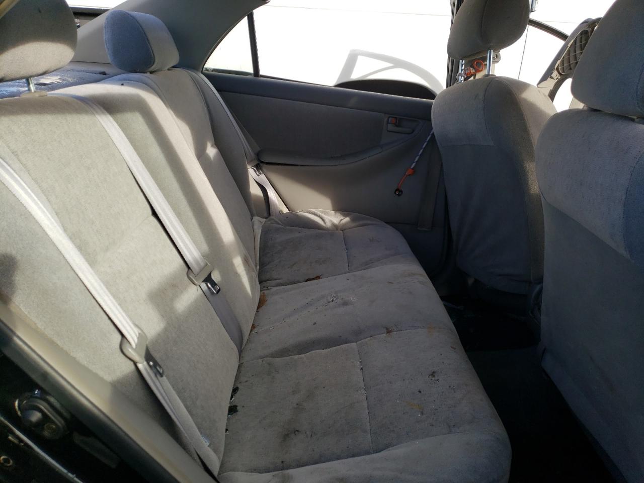 Photo 6 from auction – 2003 TOYOTA COROLLA CE with VIN JTDBR32E632006791