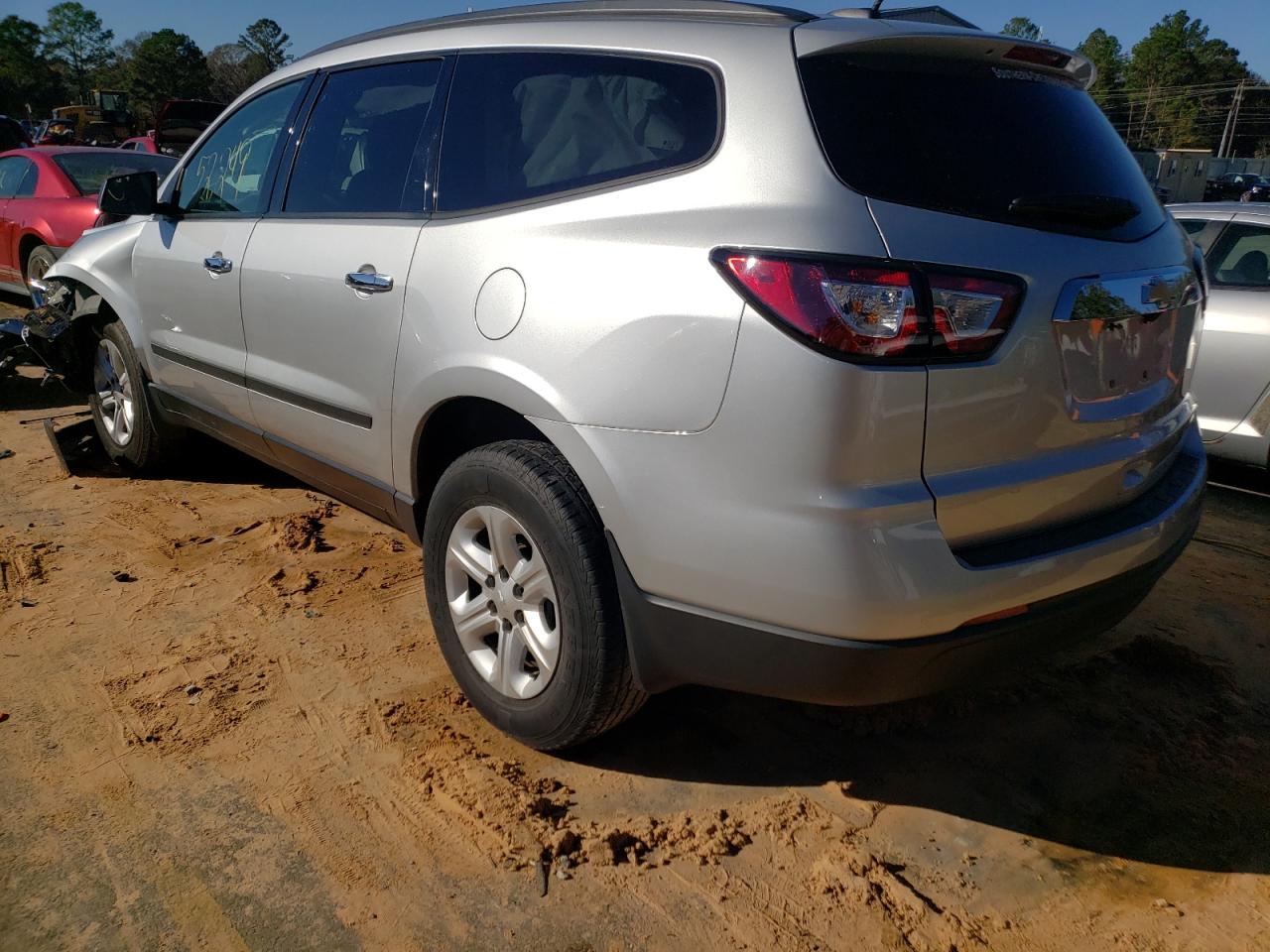 Photo 3 from auction – 2017 CHEVROLET TRAVERSE L with VIN 1GNKRFED6HJ266682