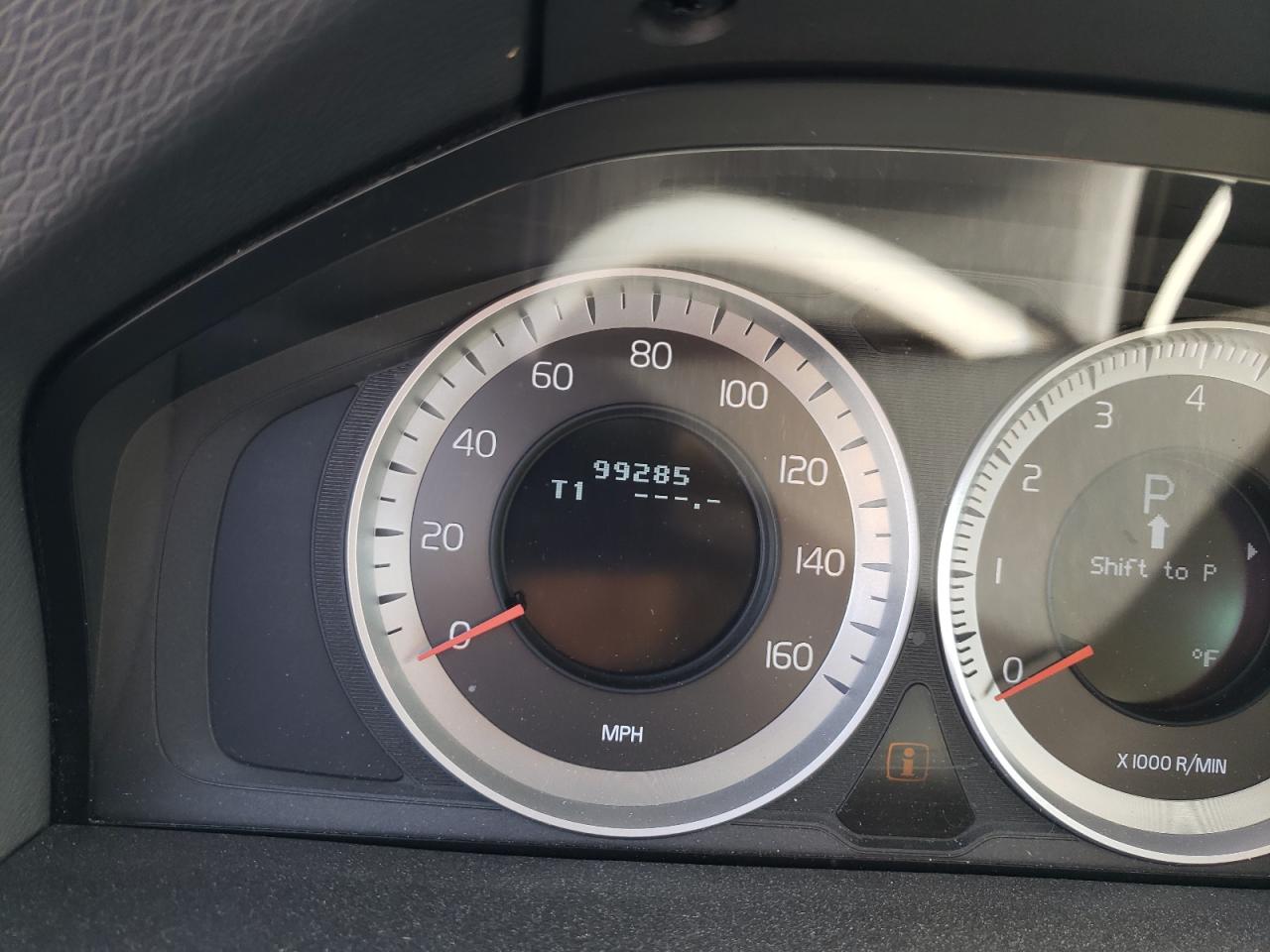 Photo 8 from auction – 2013 VOLVO S60 T5 with VIN YV1612FH0D2204608