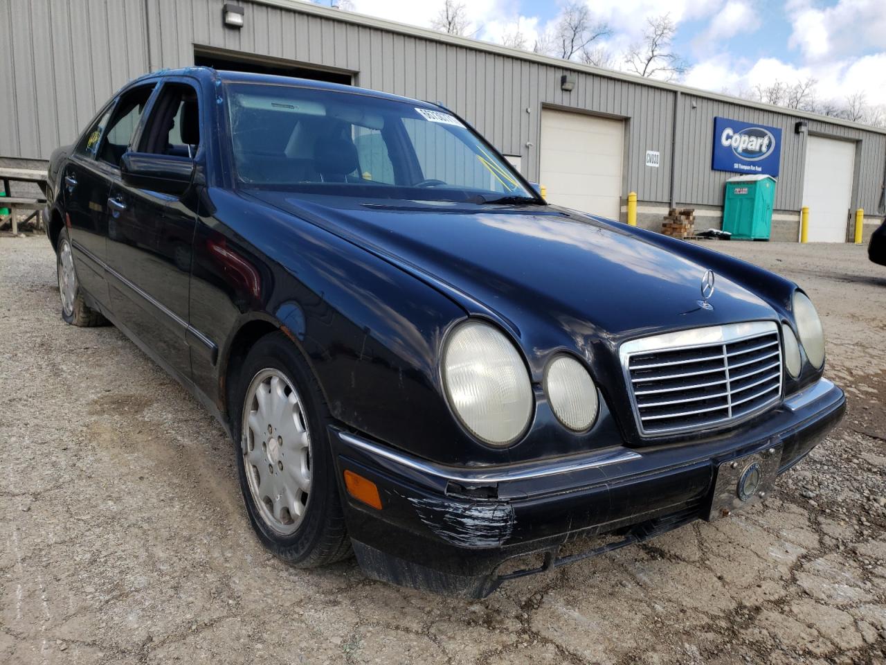 MERCEDES-BENZ E 320 1999 with VIN WDBJF65H5XA872634 - Photo from auction