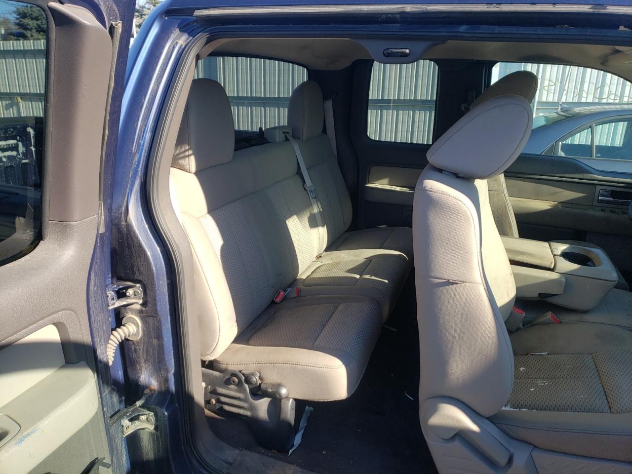 Photo 6 from auction – 2010 FORD F150 SUPER with VIN 1FTFX1EV5AKB84390