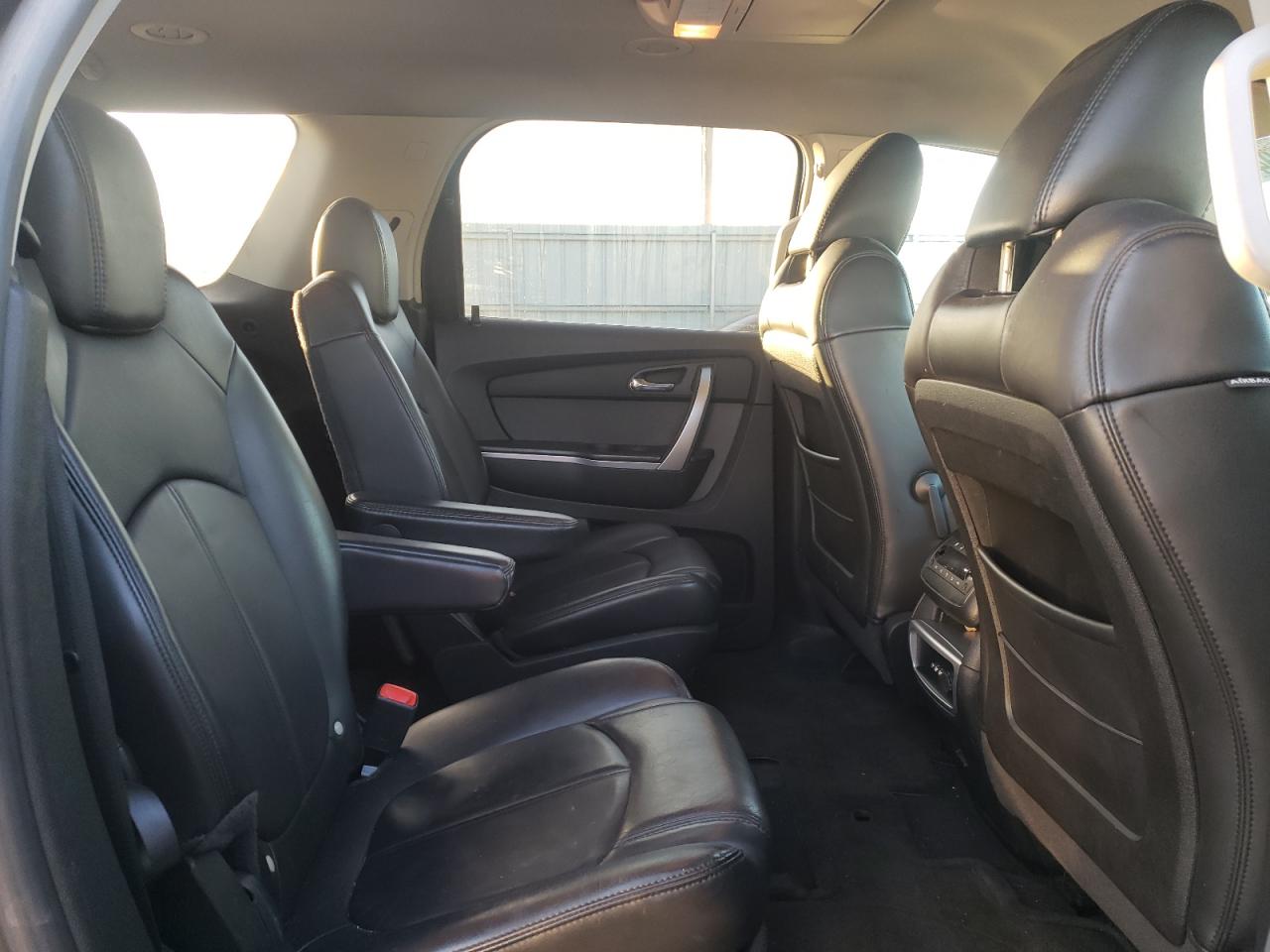 Photo 6 from auction – 2008 GMC ACADIA SLT with VIN 1GKER23708J307775