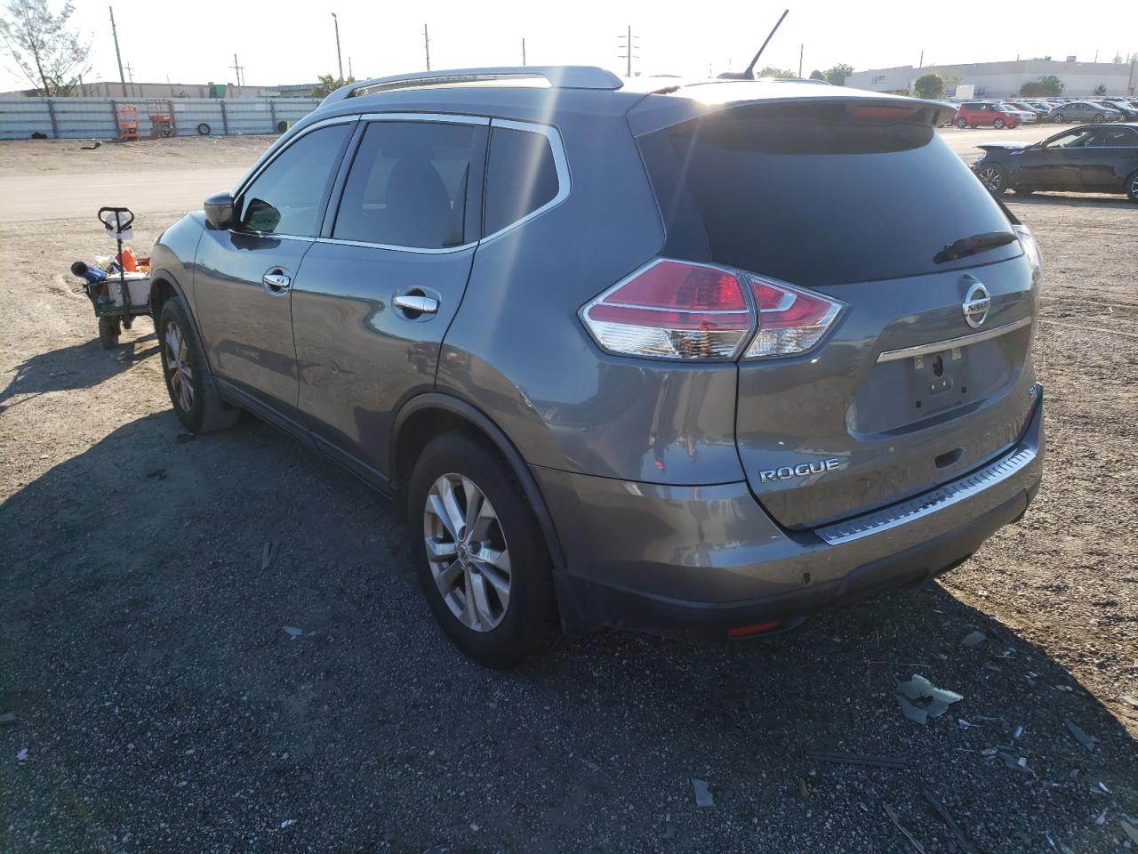 Photo 3 from auction – 2016 NISSAN ROGUE S with VIN 5N1AT2MT9GC823459