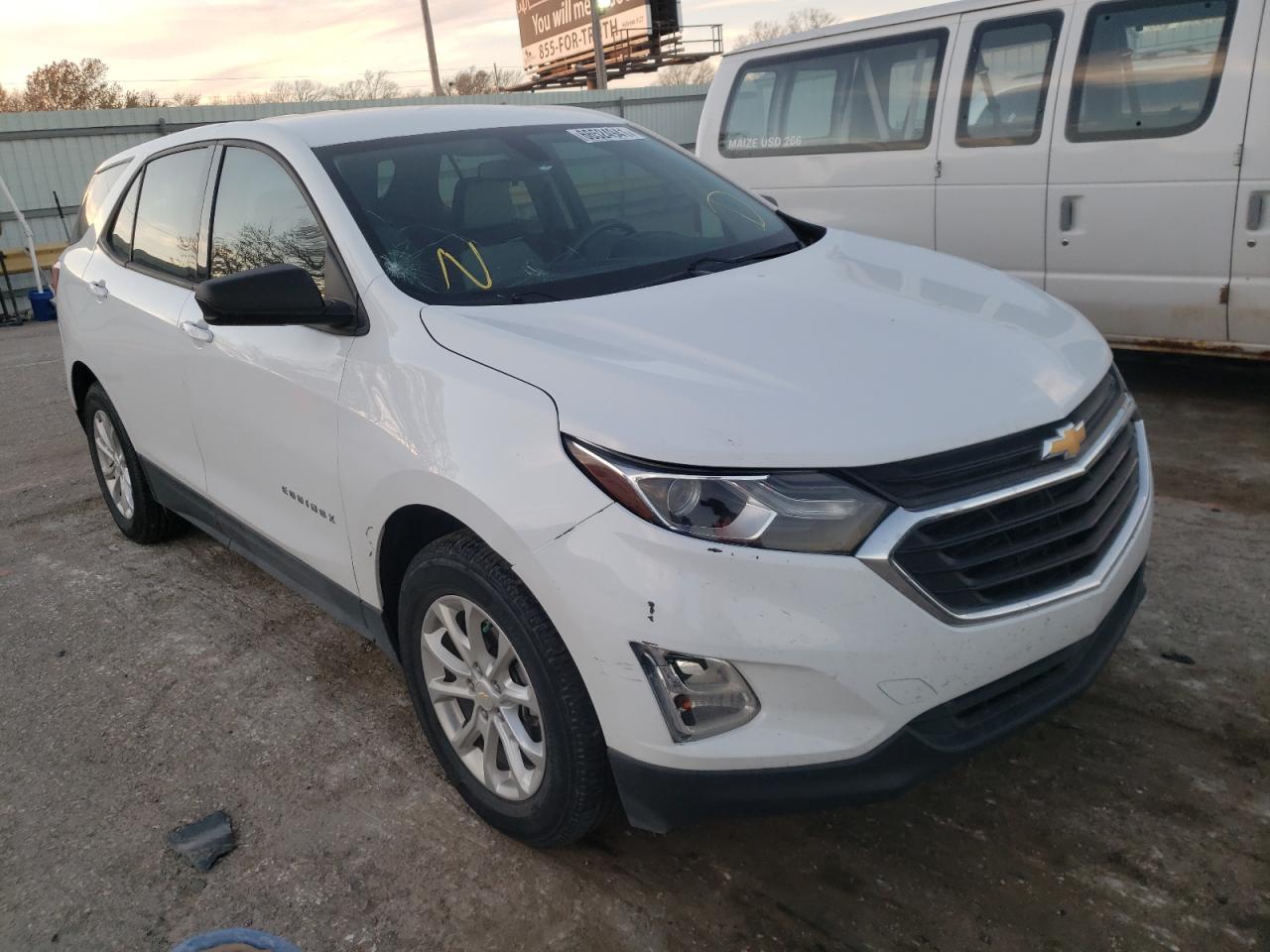 CHEVROLET EQUINOX LS 2018 with VIN 2GNAXHEV8J6140932 - Photo from auction