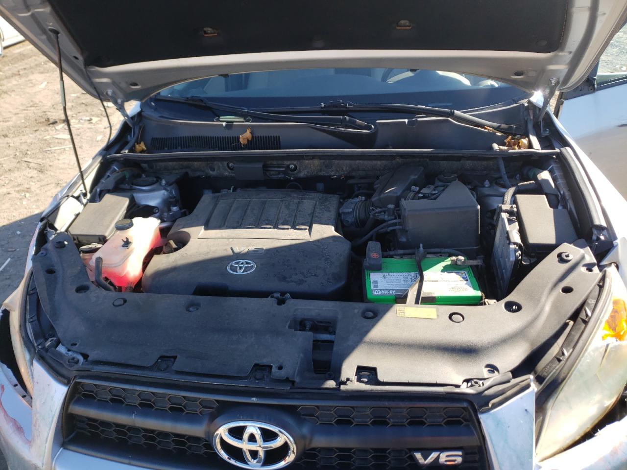 Photo 7 from auction – 2011 TOYOTA RAV4 with VIN JTMBK4DV5BD018344