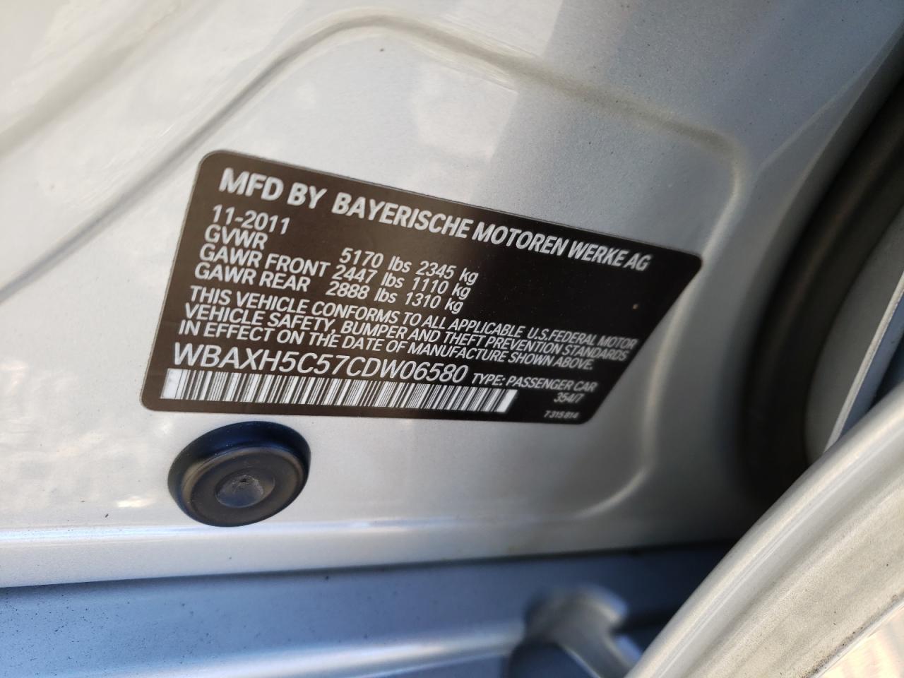 Фото 10 с аукциона – 2012 BMW 528 XI с VIN WBAXH5C57CDW06580