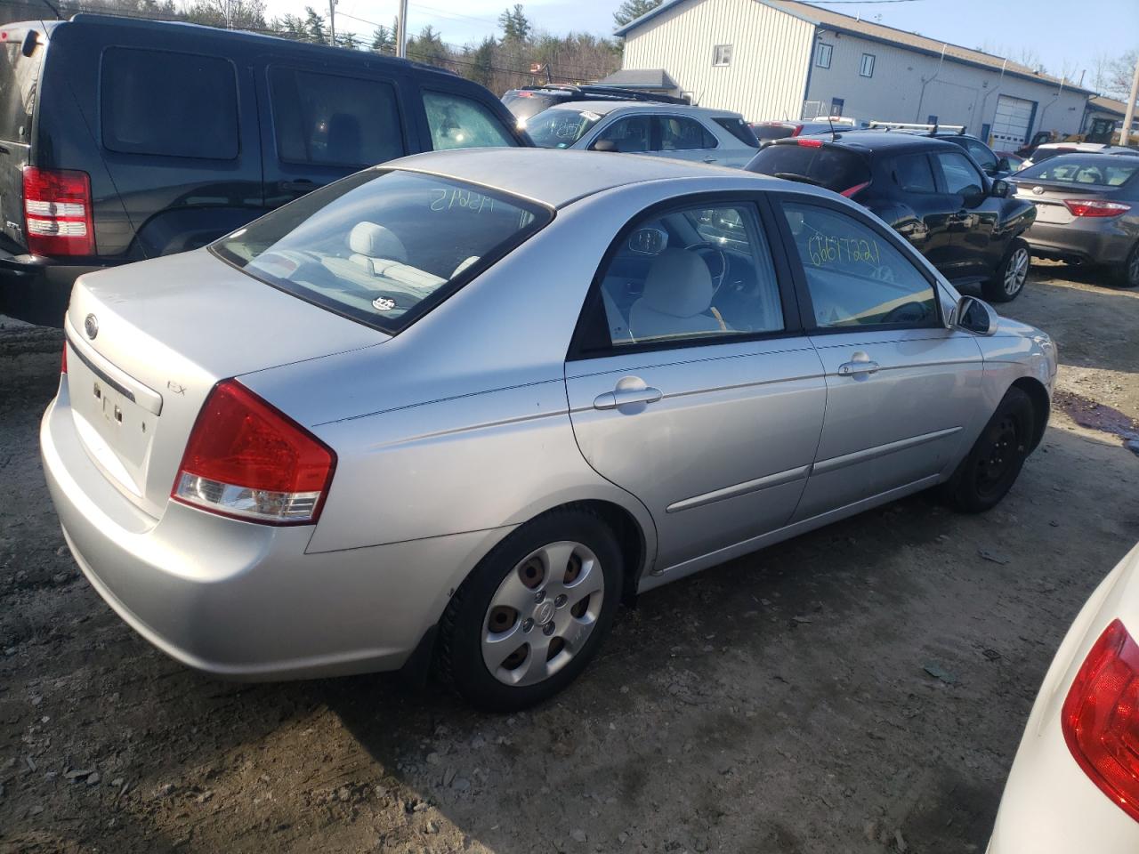 Photo 4 from auction – 2007 KIA SPECTRA with VIN KNAFE121475430860