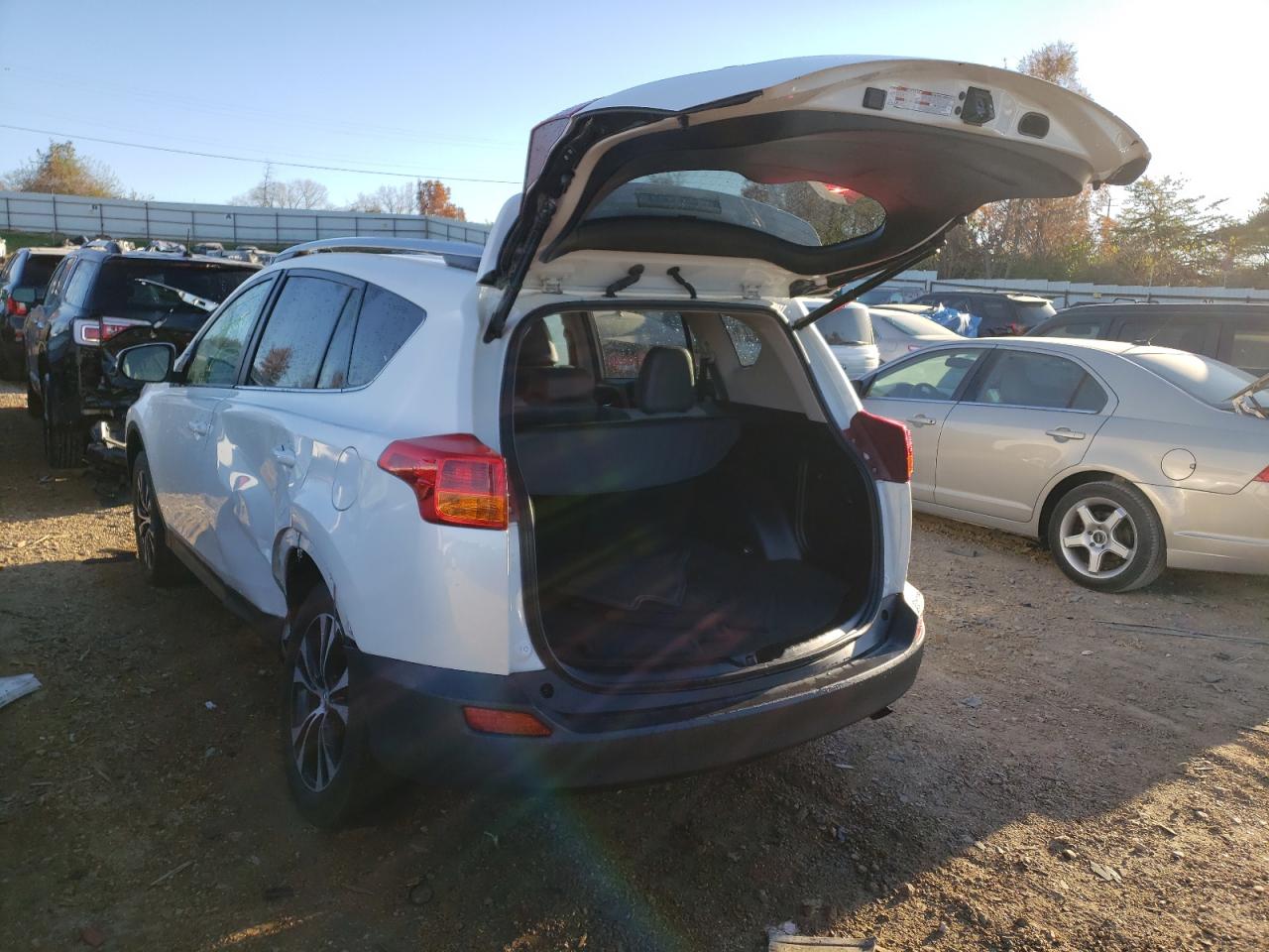 Photo 3 from auction – 2015 TOYOTA RAV4 LIMIT with VIN 2T3DFREV5FW244773