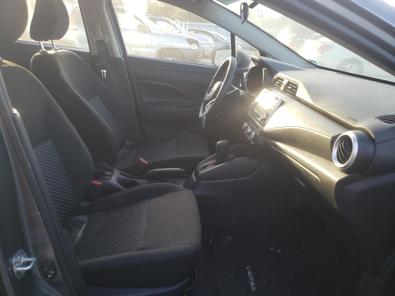 Photo 5 from auction – 2021 NISSAN VERSA S with VIN 3N1CN8DVXML848451