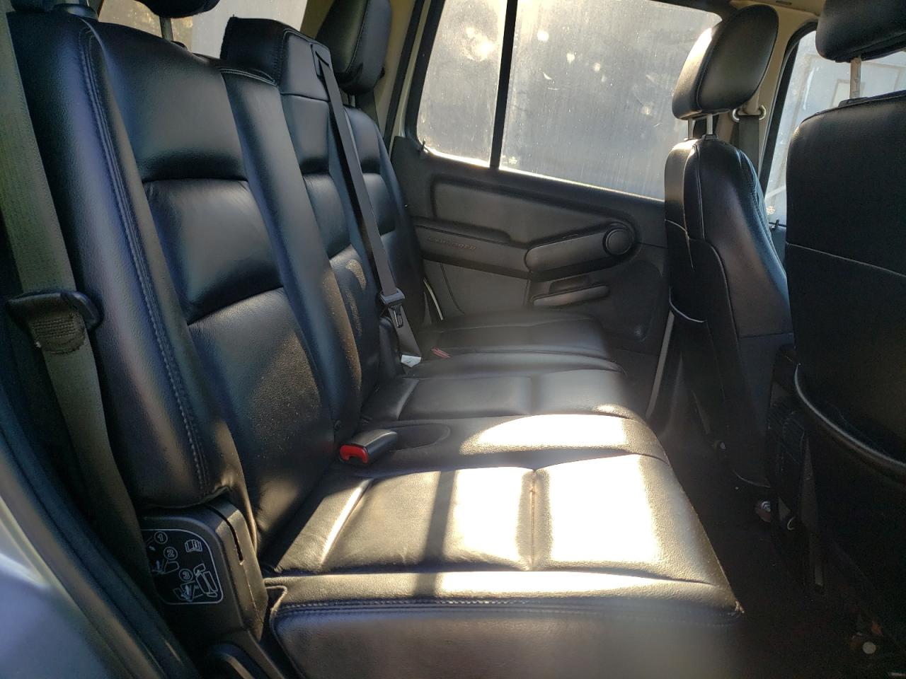 Photo 6 from auction – 2008 FORD EXPLORER L with VIN 1FMEU65E78UA01406