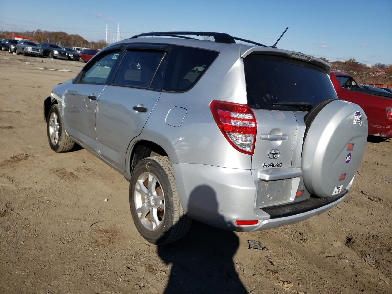 Photo 3 from auction – 2011 TOYOTA RAV4 with VIN JTMBK4DV5BD018344