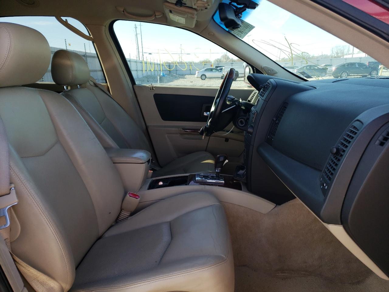 صورة رقم 5 من المزاد - 2005 CADILLAC SRX مع VIN 1GYEE637450176795
